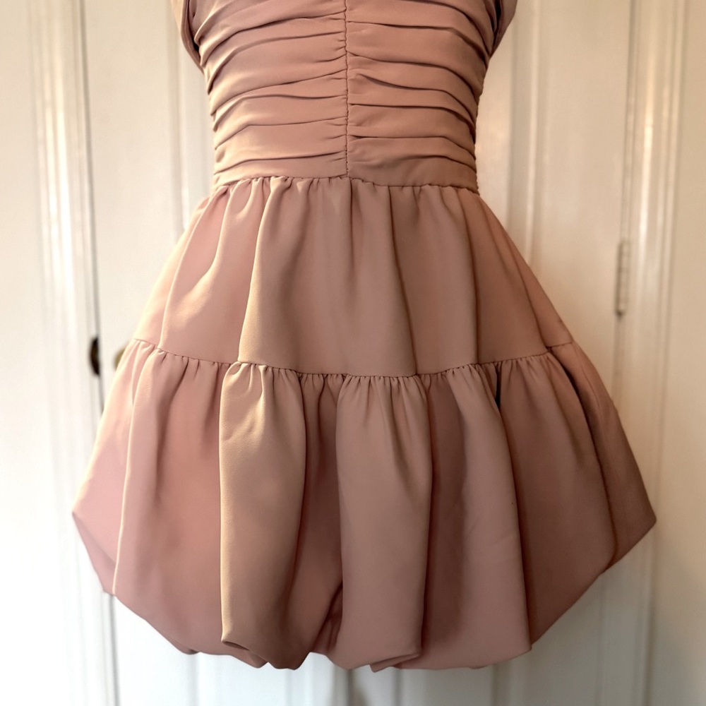 “ZARA” Ruched Balloon Mini Dress - Picture 10 of 15